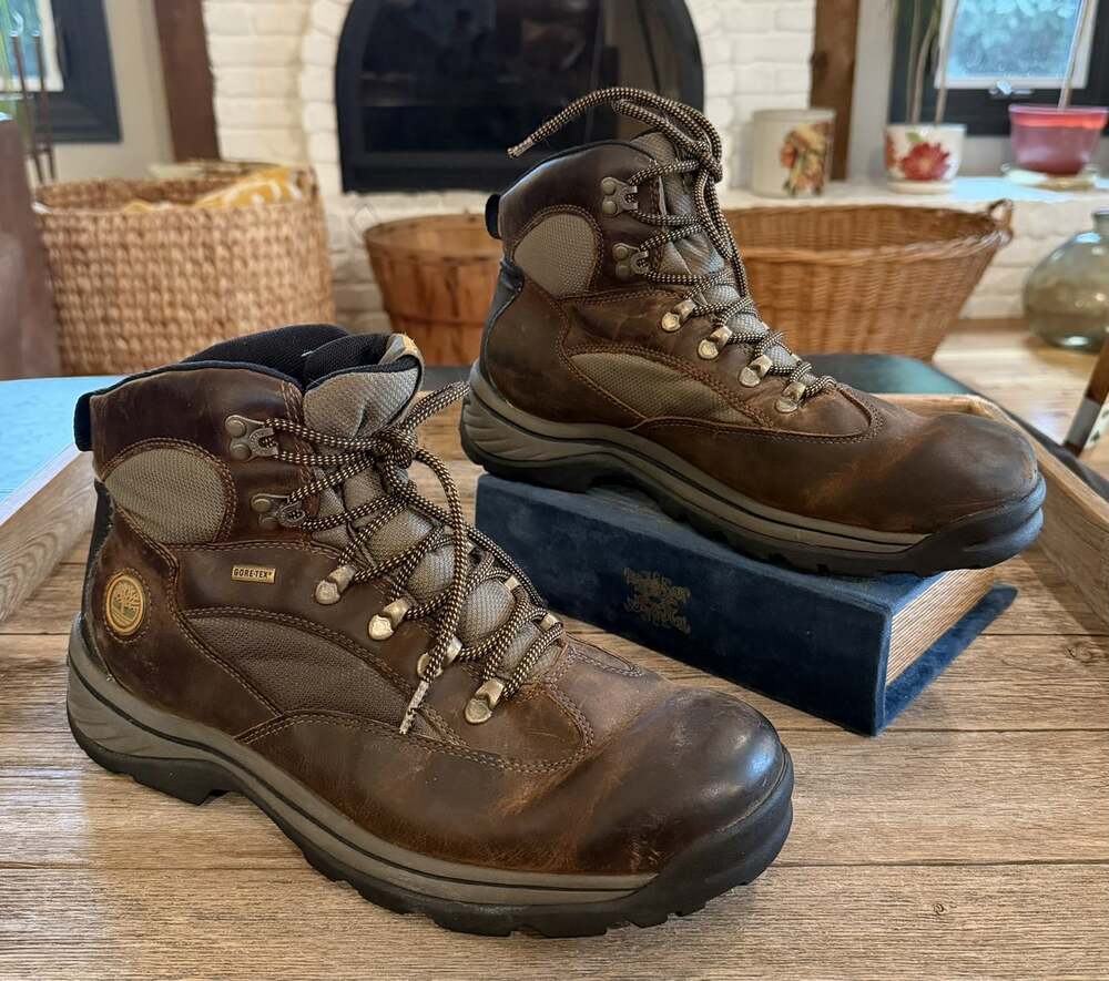 Timberland Chocorua 15130 Men's Sz 12 Waterproof Gore-Tex Hiking Boots